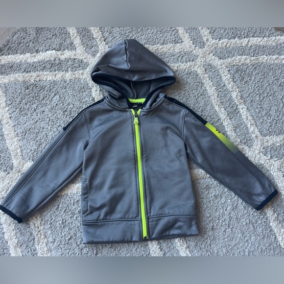 Under Armour Other - Boys zip up jacket